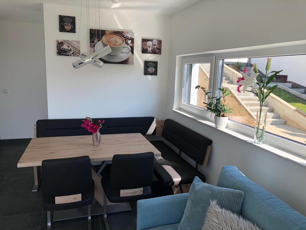 Moderne Ferienwohnung Mit Terrasse Und Garten Verwaltungsgemeinschaft Haldenwang Exterior photo