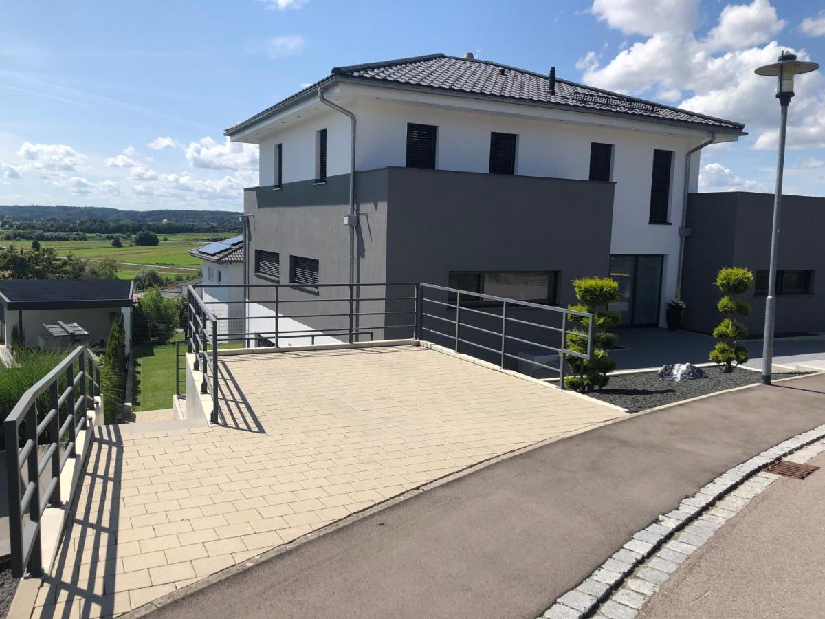 Moderne Ferienwohnung Mit Terrasse Und Garten Verwaltungsgemeinschaft Haldenwang Exterior photo